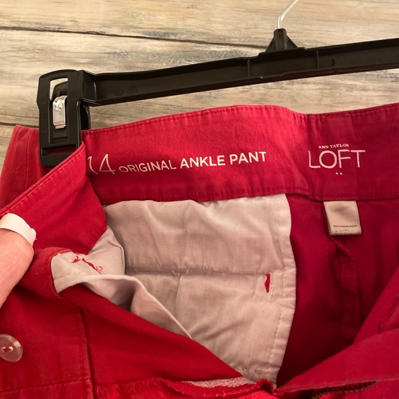 Red Ann Taylor Loft Ankle Pants size 14 crop chino - Picture 2 of 2